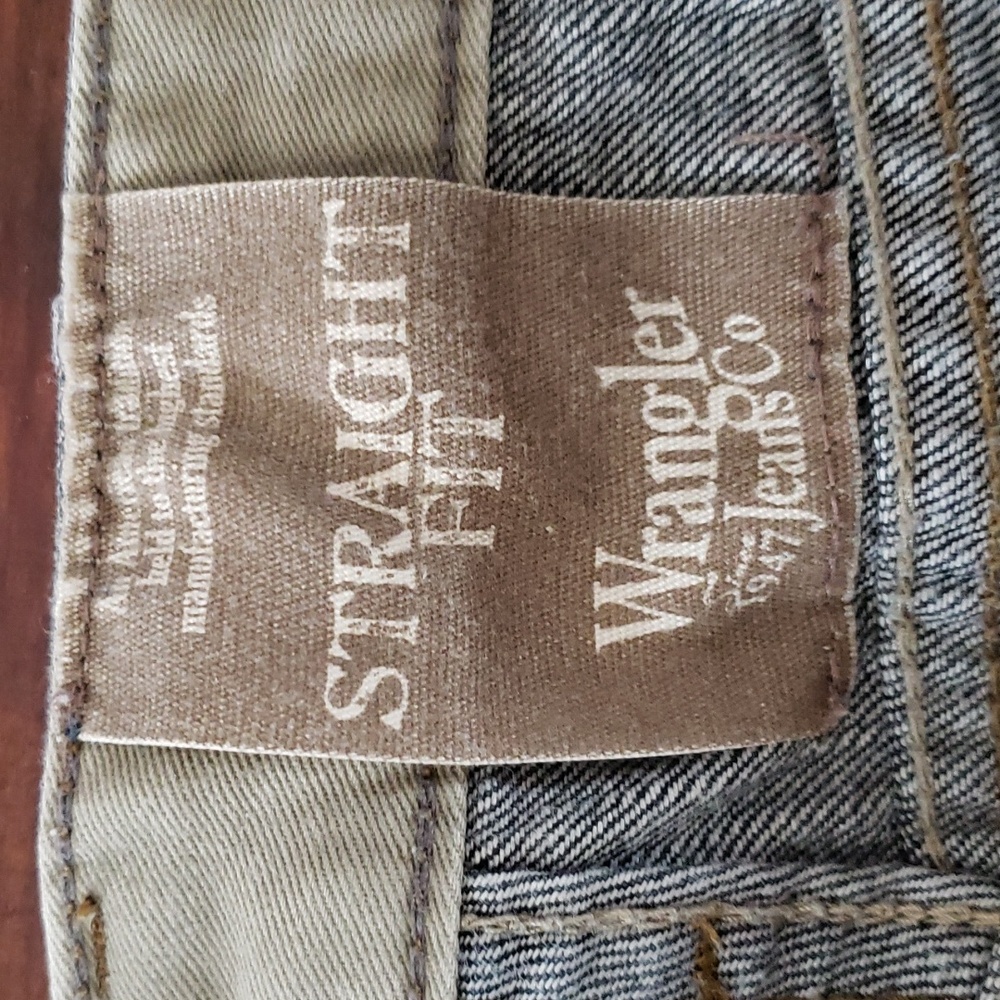 Free with bundle. Jeans that were cut into shorts - Picture 7 of 7